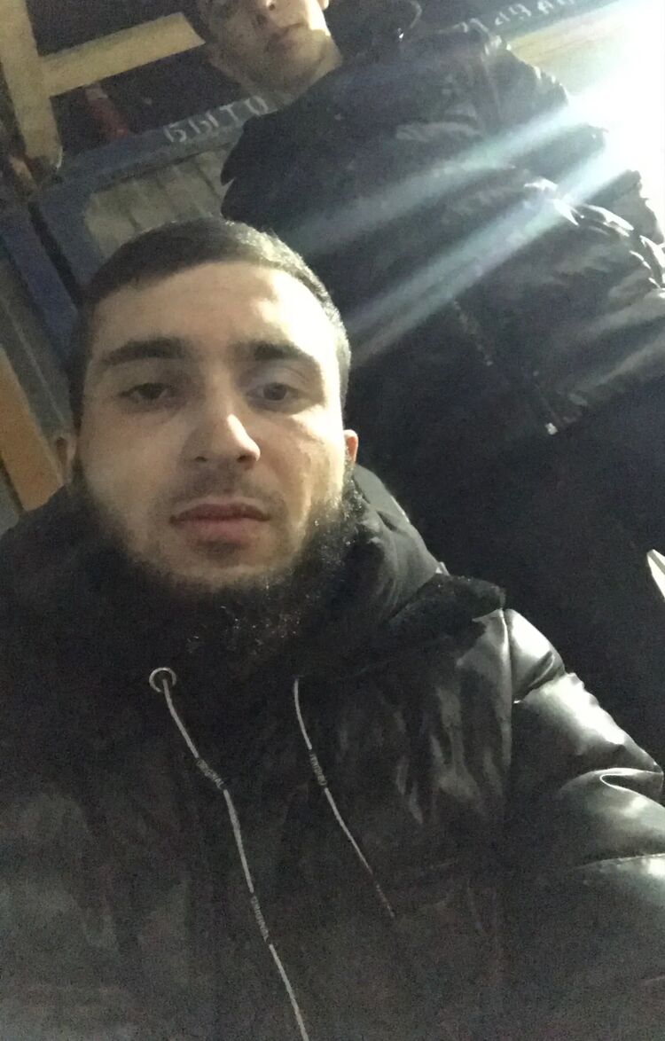  ,   Khamzat, 25 ,   ,   , c , 