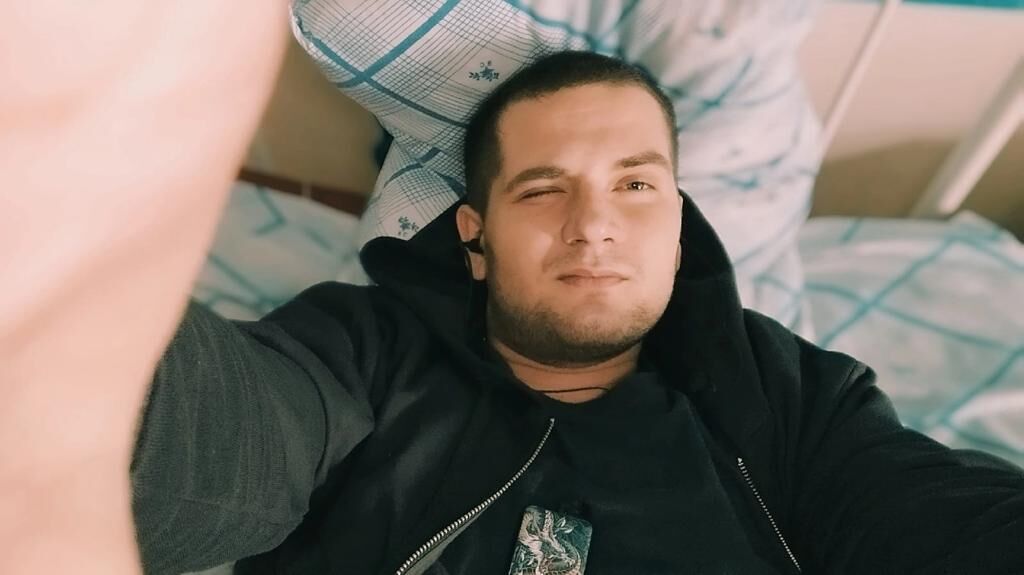  35557243  , 29 ,    