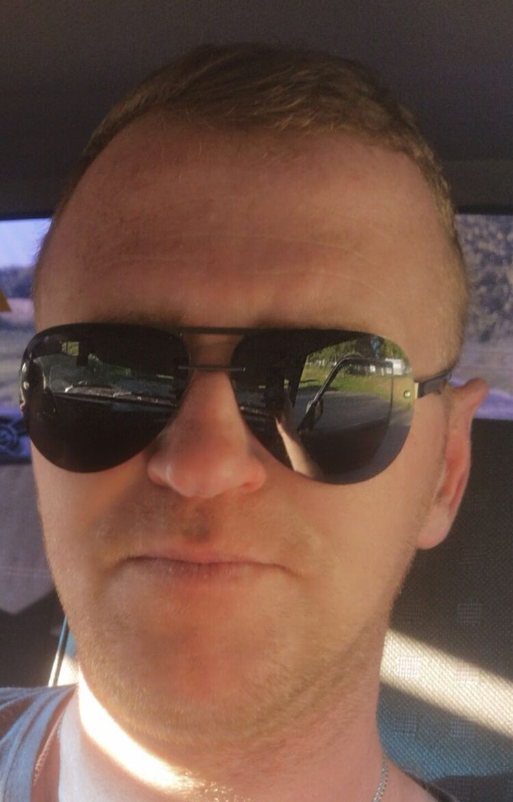  40062663  , 42 ,    