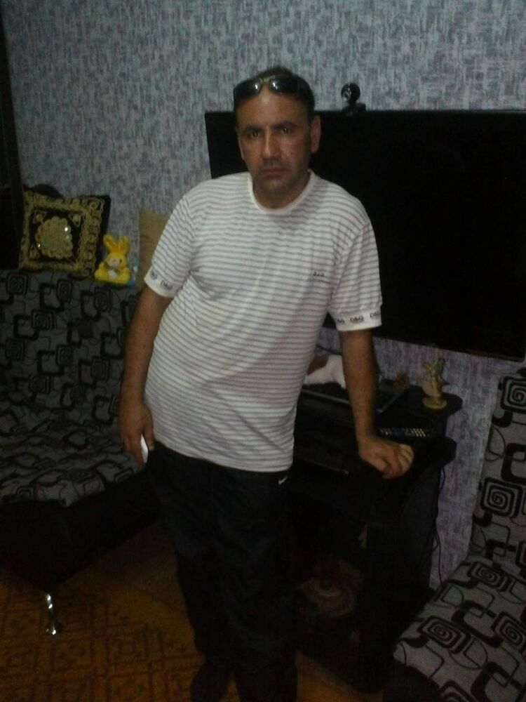  9913053  Vito, 53 ,    
