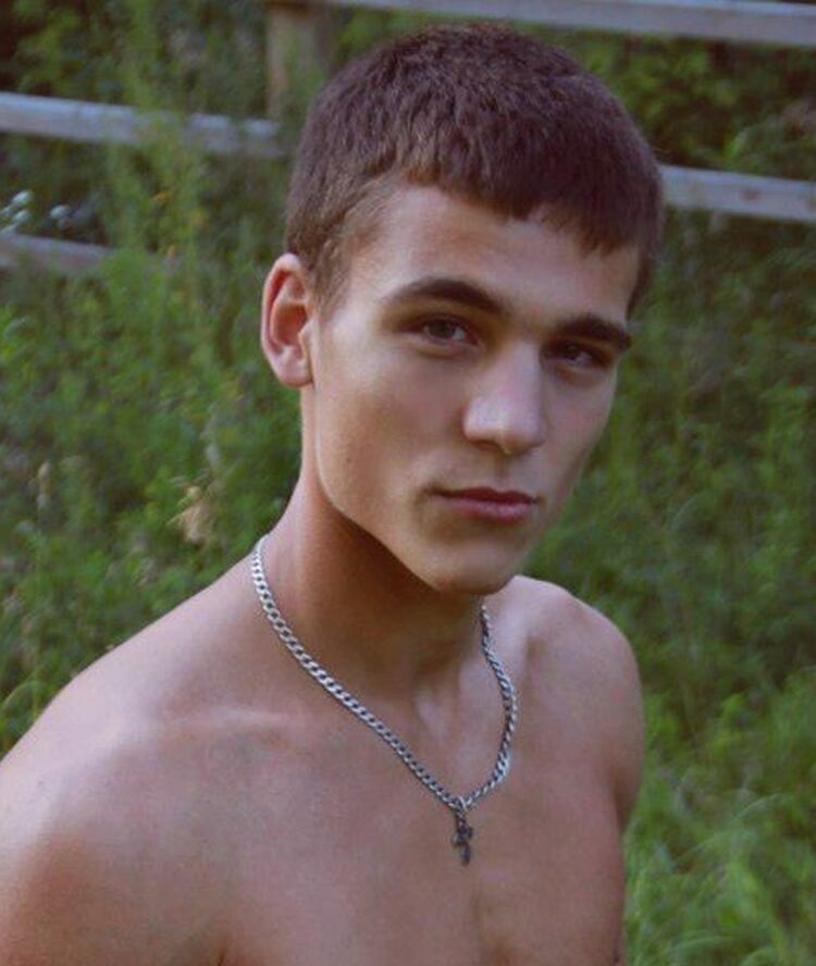 ���� 49853733 ������� ����� �, 32 ����, ���� ���������� � ������