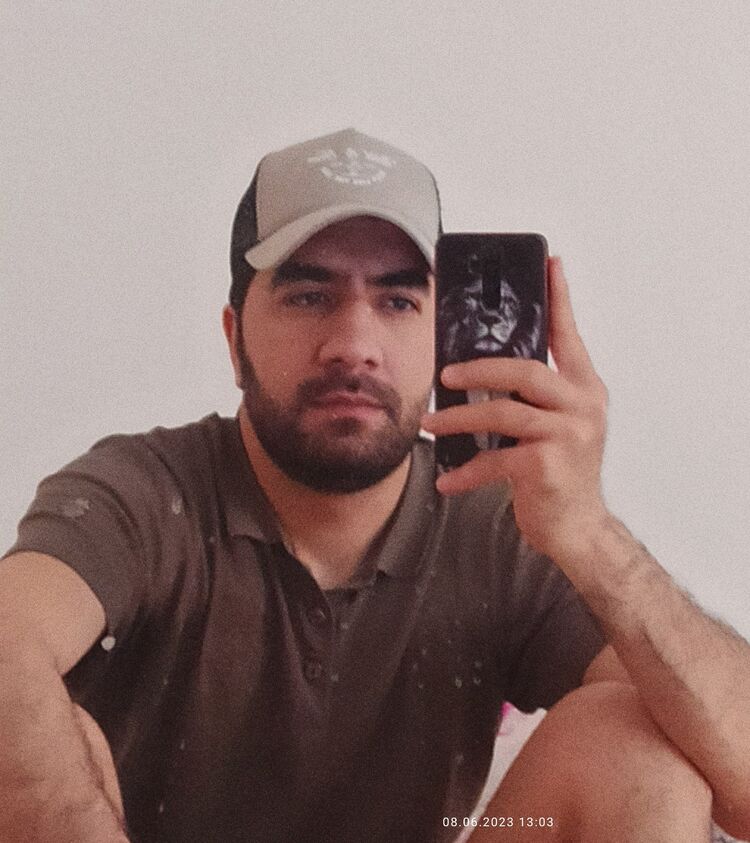  38980643  , 32 ,    