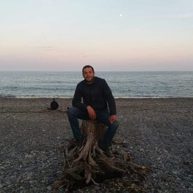  ,   Vakho, 39 ,   ,   