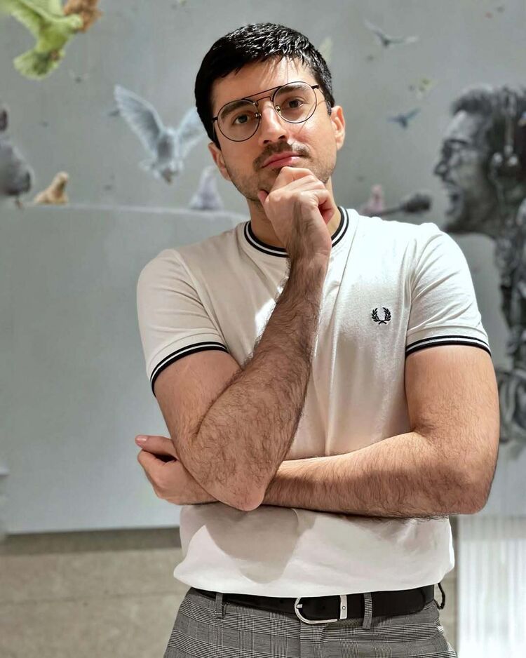 ���� 54695473 ������� �������, 32 ����, ���� ���������� � �������������