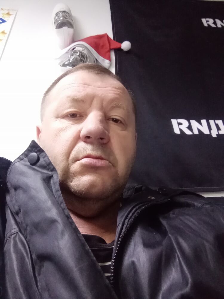  46706843  , 58 ,    