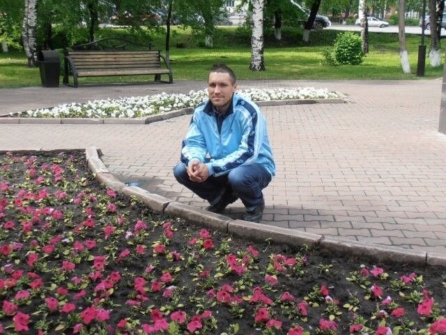  16950393  Farid, 40 ,    
