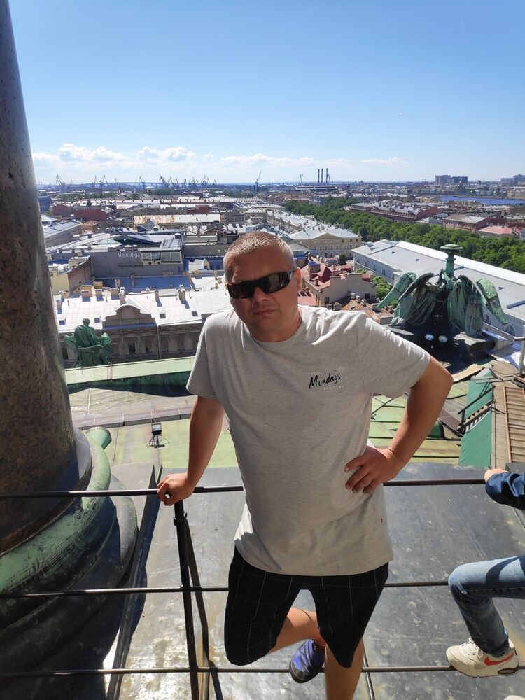  16745153  Andrei, 41 ,    