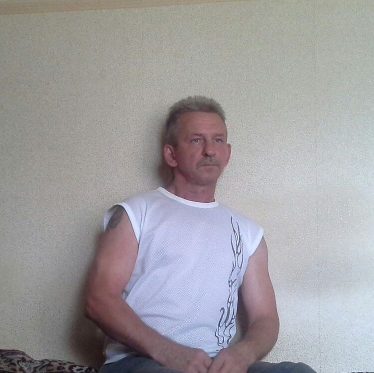  ,   Vitalijs, 46 ,   