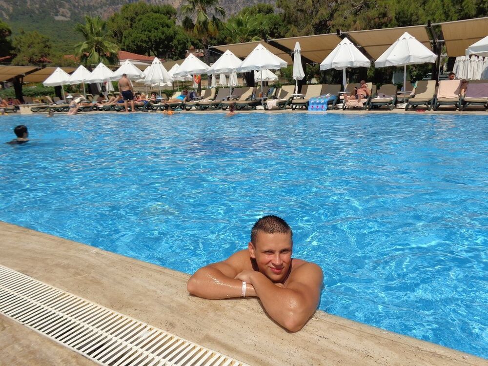  ,   Igor, 30 ,   