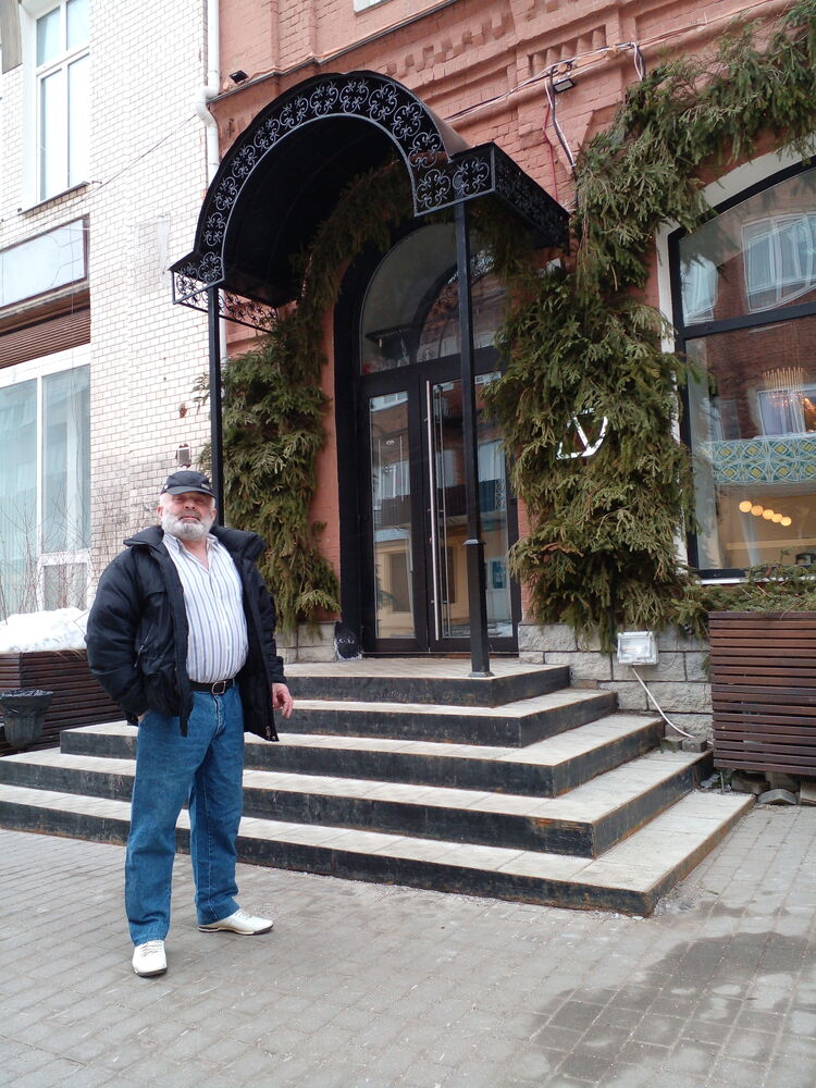  25265043  Zakir, 64 ,    