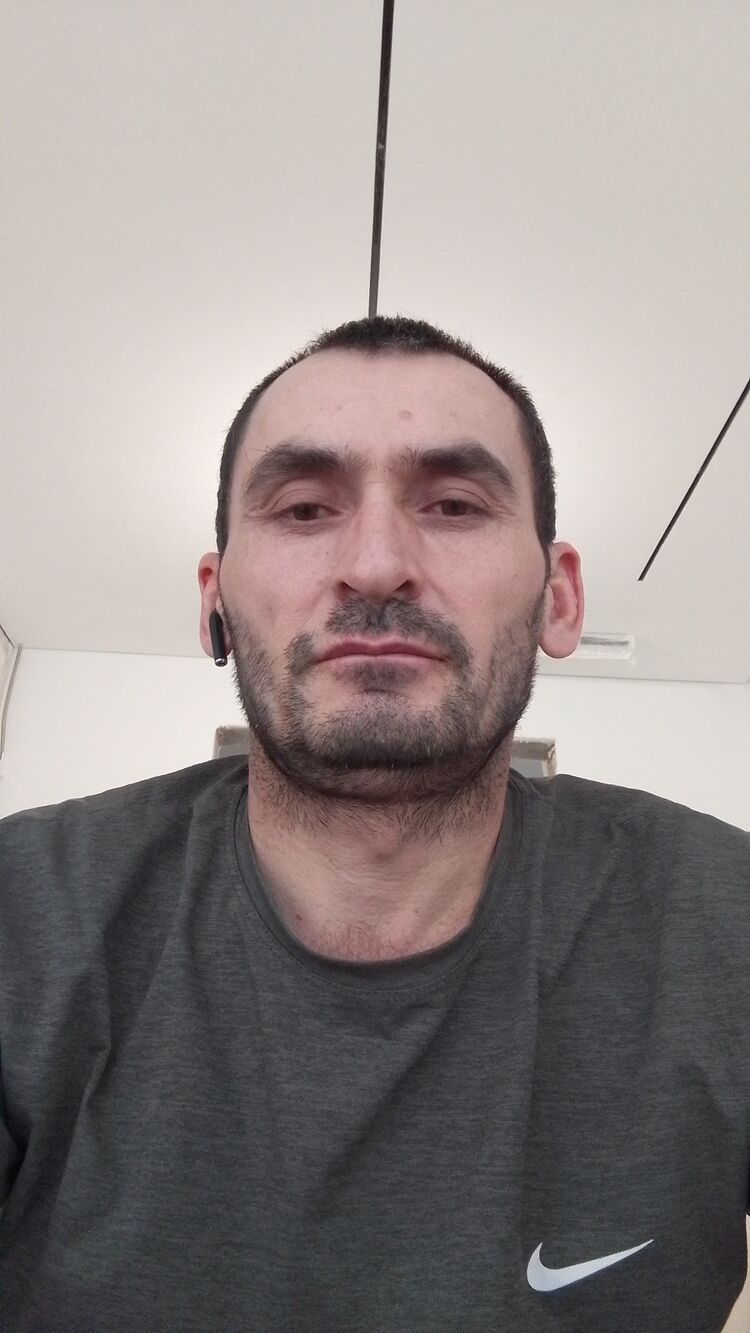  48657753  , 44 ,    