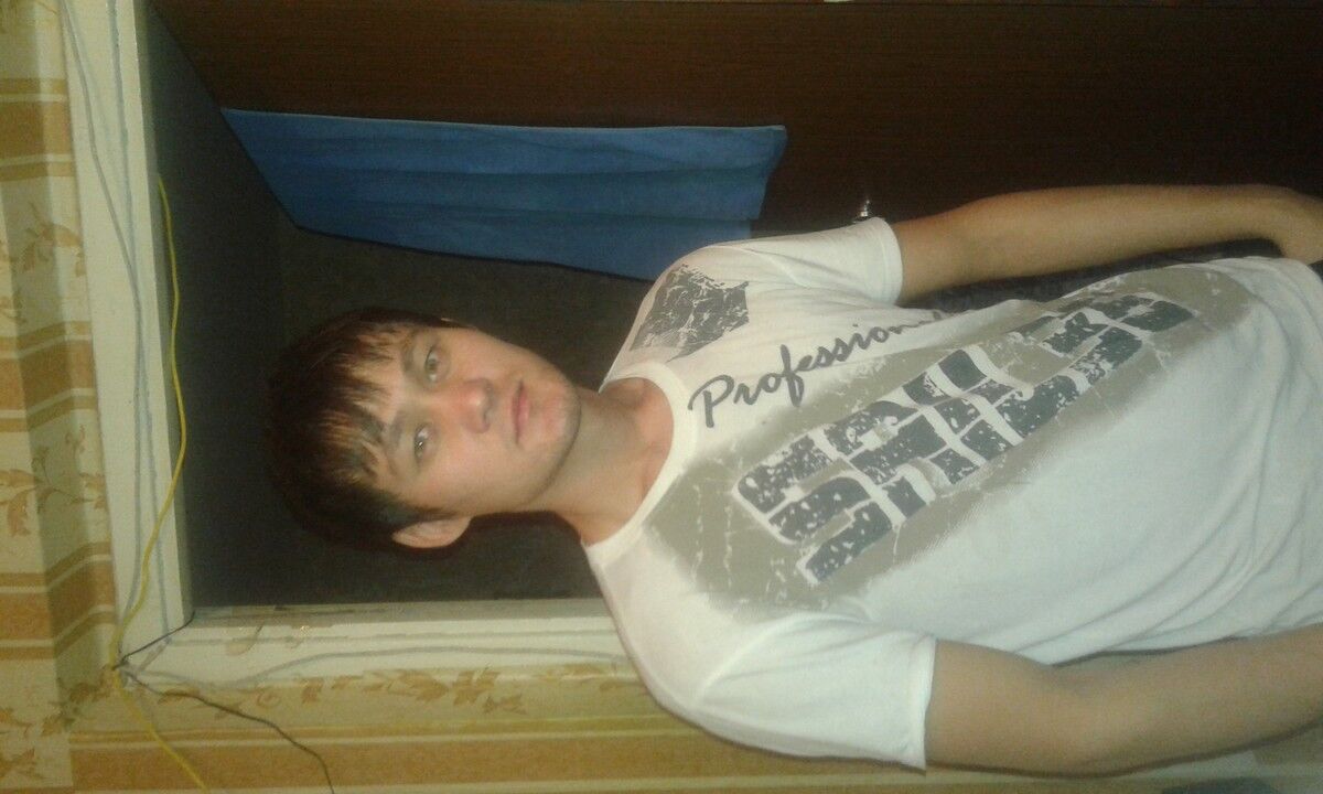  -,   Amirxon, 34 ,   