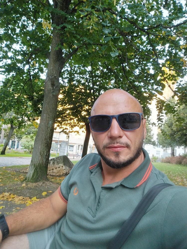 46259543  Igor, 37 ,    