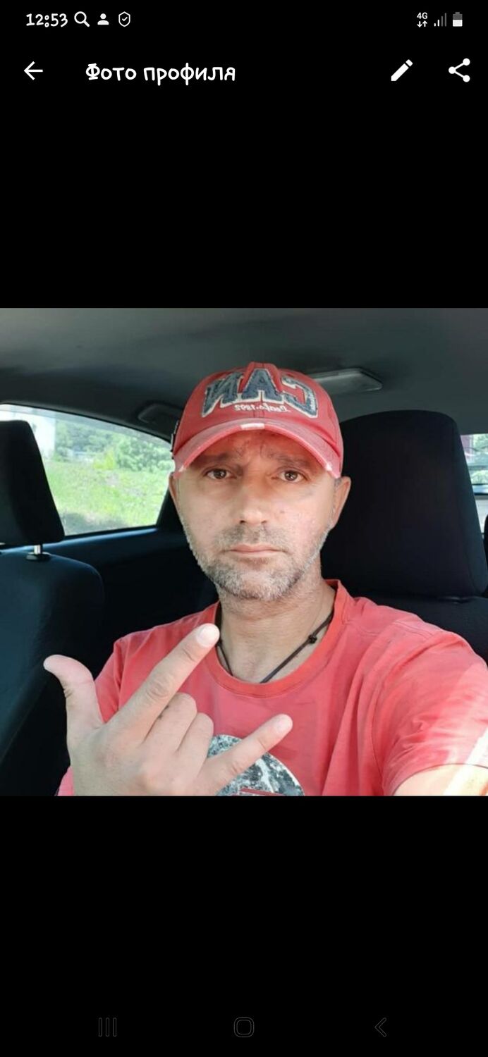  24829893  John, 46 ,    