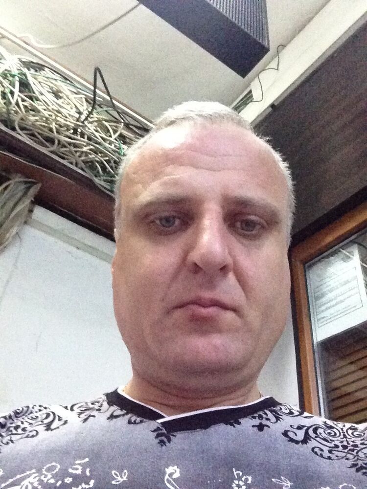  7621903  Sahak, 52 ,    