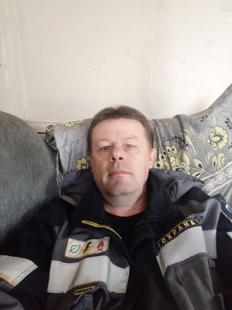  26072373  , 51 ,    