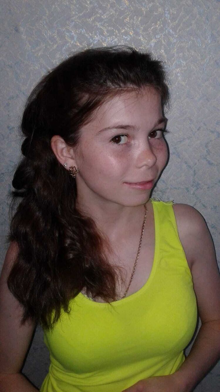  35614423  Anastasia, 29 ,    