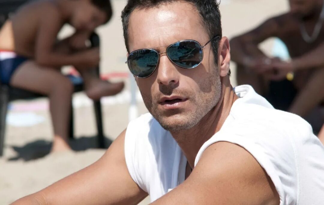  37240023  , 35 ,    -