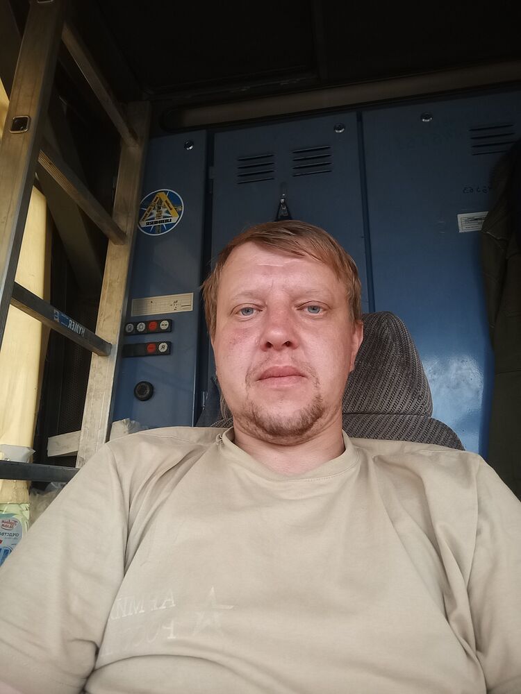  53158853  , 40 ,    -