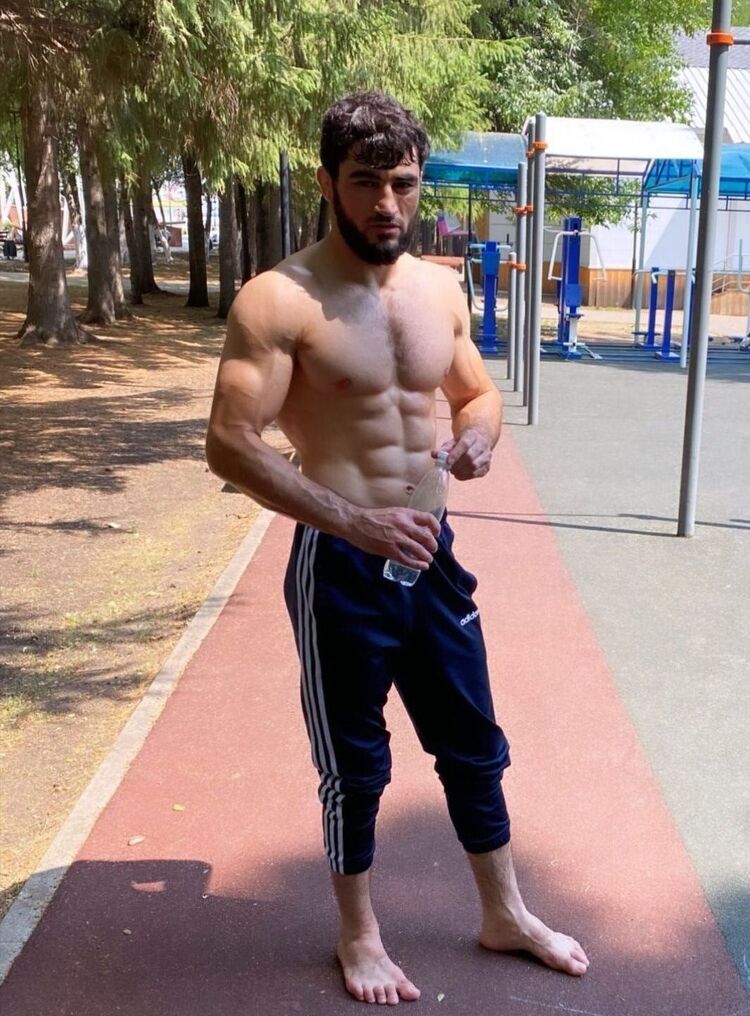 ,   BE REAL, 33 ,   ,   