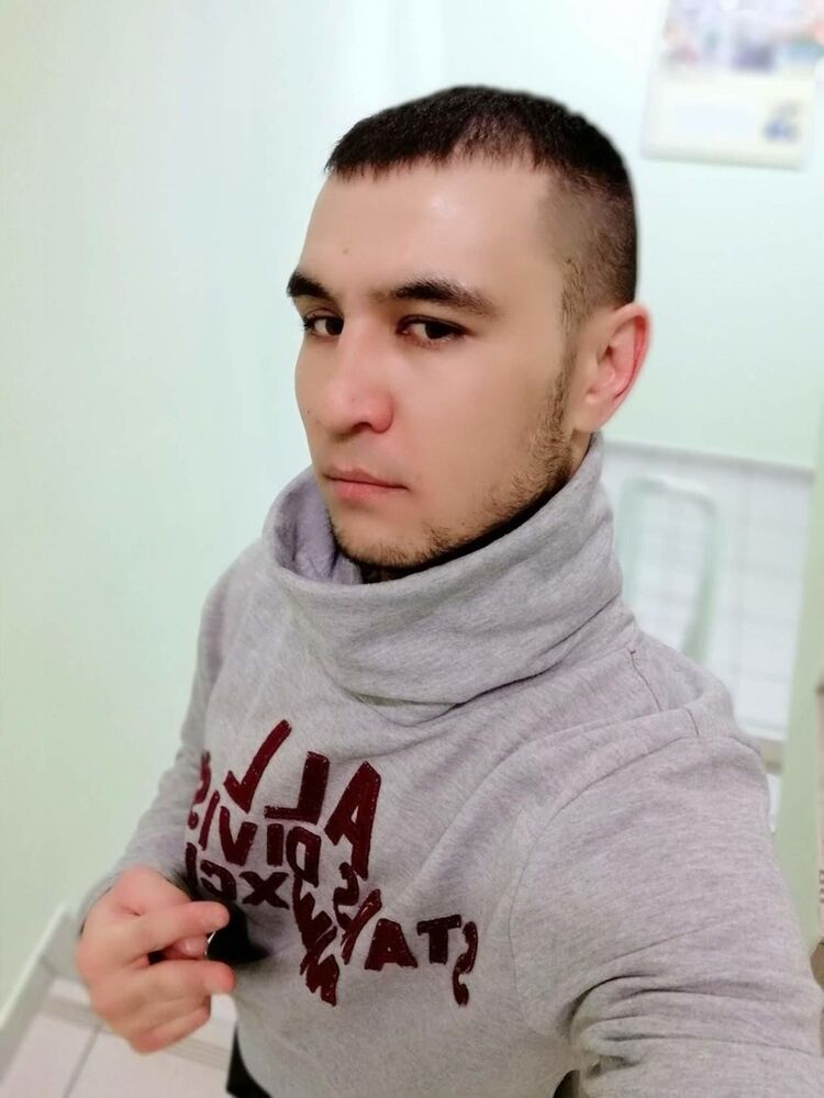  16068213  Farrux, 36 ,    