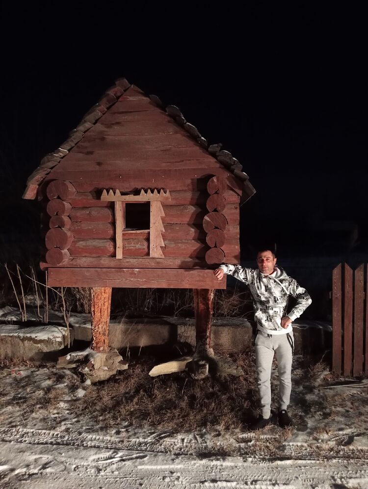  51532523  Edgar, 34 ,    