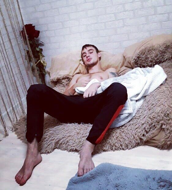  32036873  , 26 ,    -