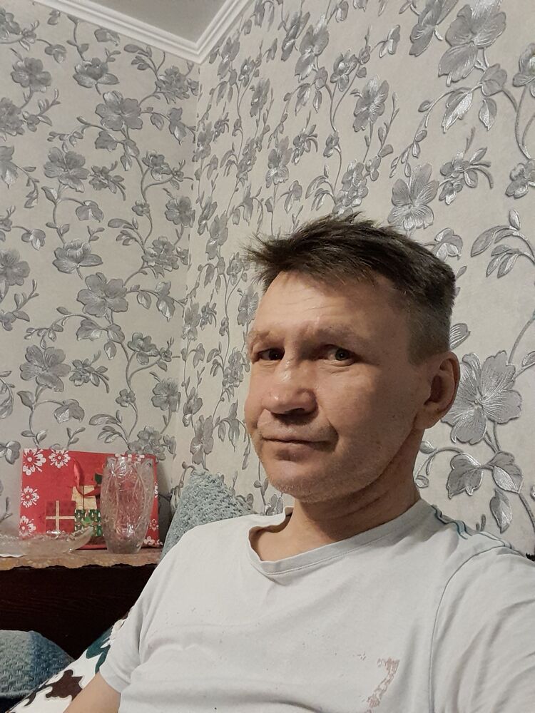  25724483  , 54 ,    
