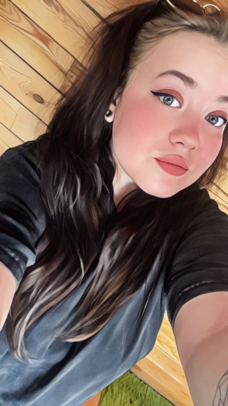  45422073  Alina, 25 ,    