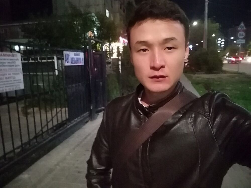  ,   Umar, 24 ,     , c 