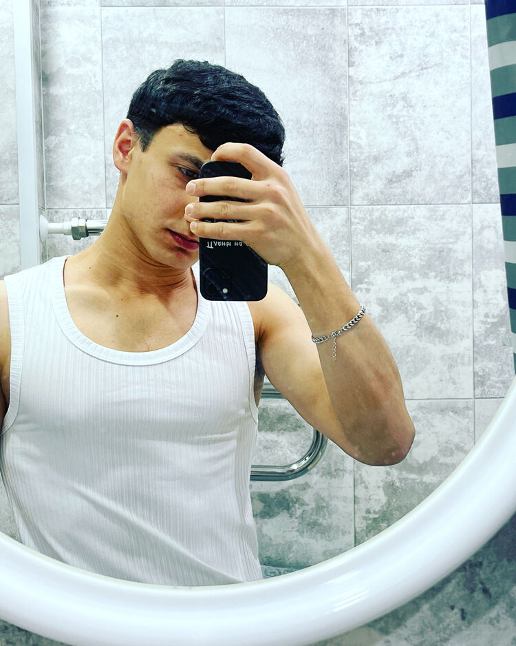  48286313  , 20 ,    