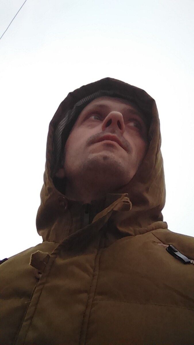  18283263  Serzh, 40 ,    