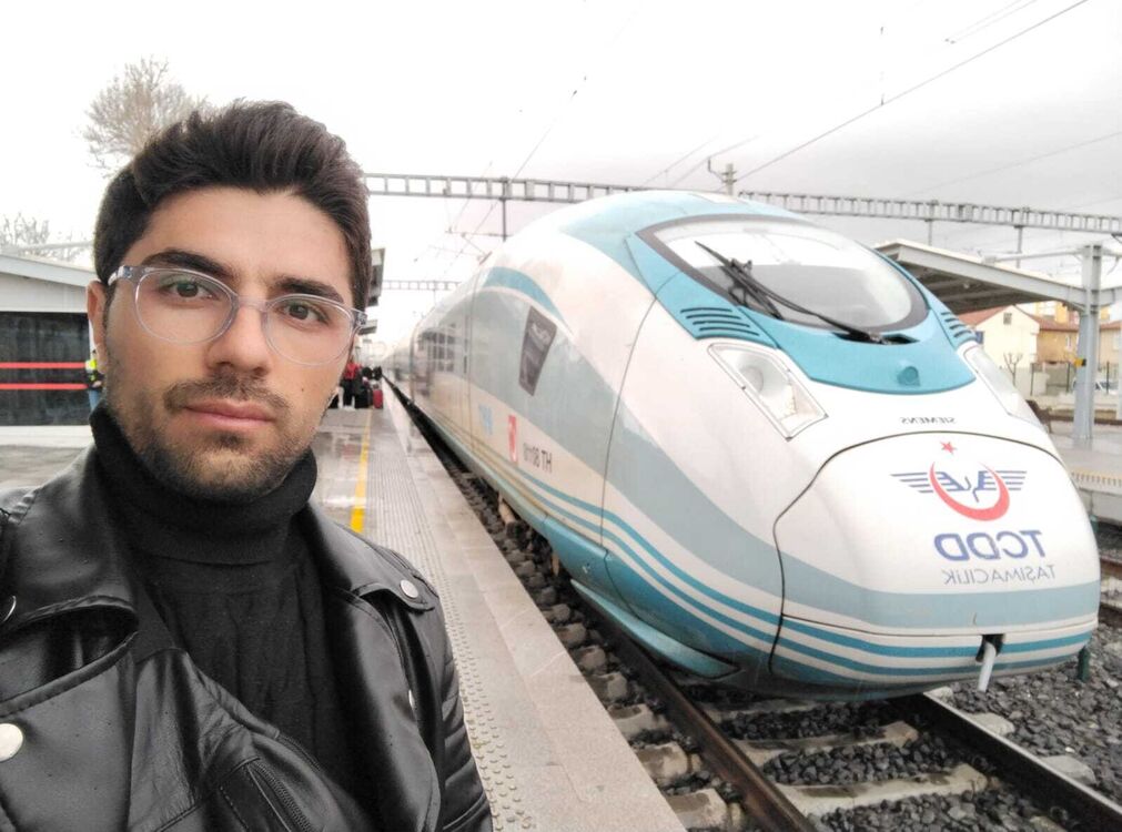  48924283  Eldar, 29 ,    