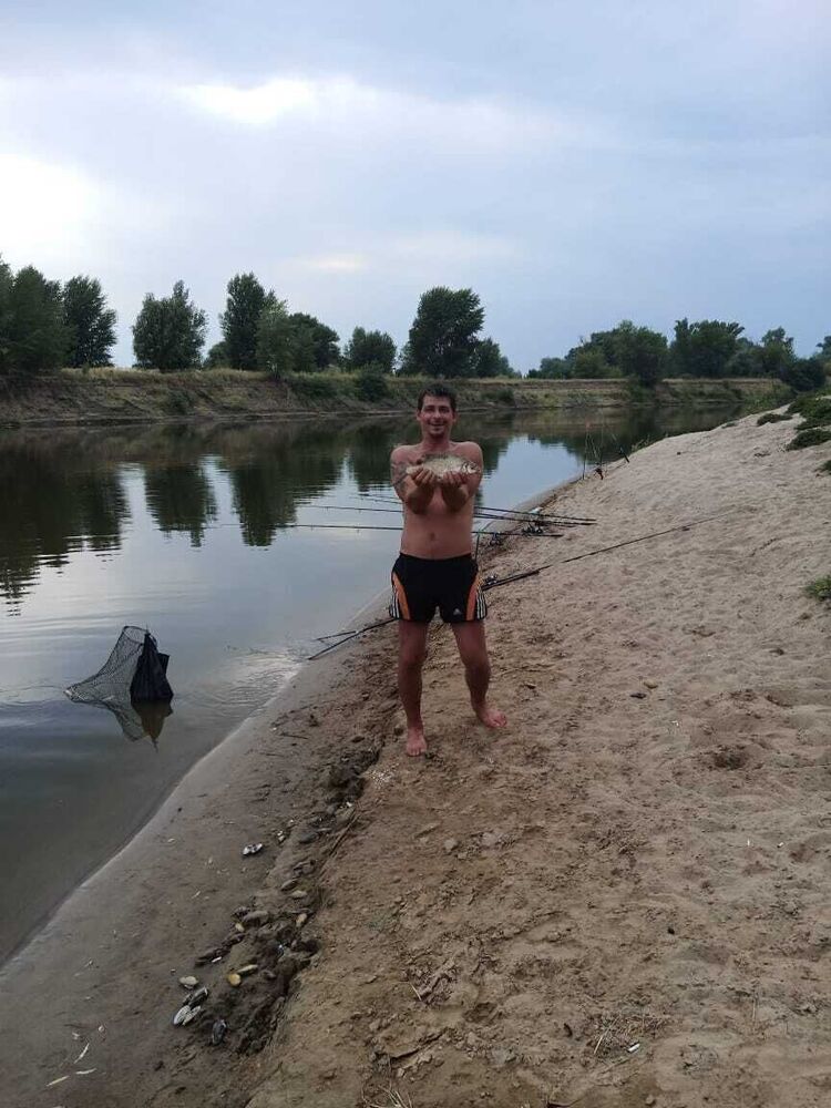  ,   Alekseu, 46 ,   c , 