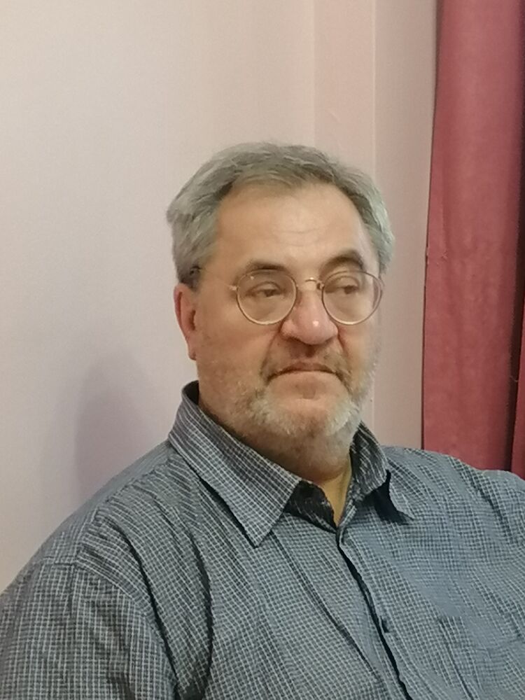  32556193  , 61 ,    