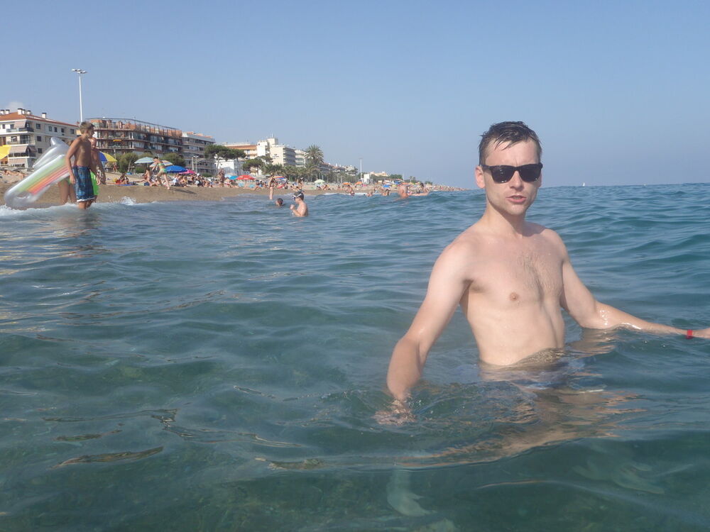  ,   Sasha, 39 ,   