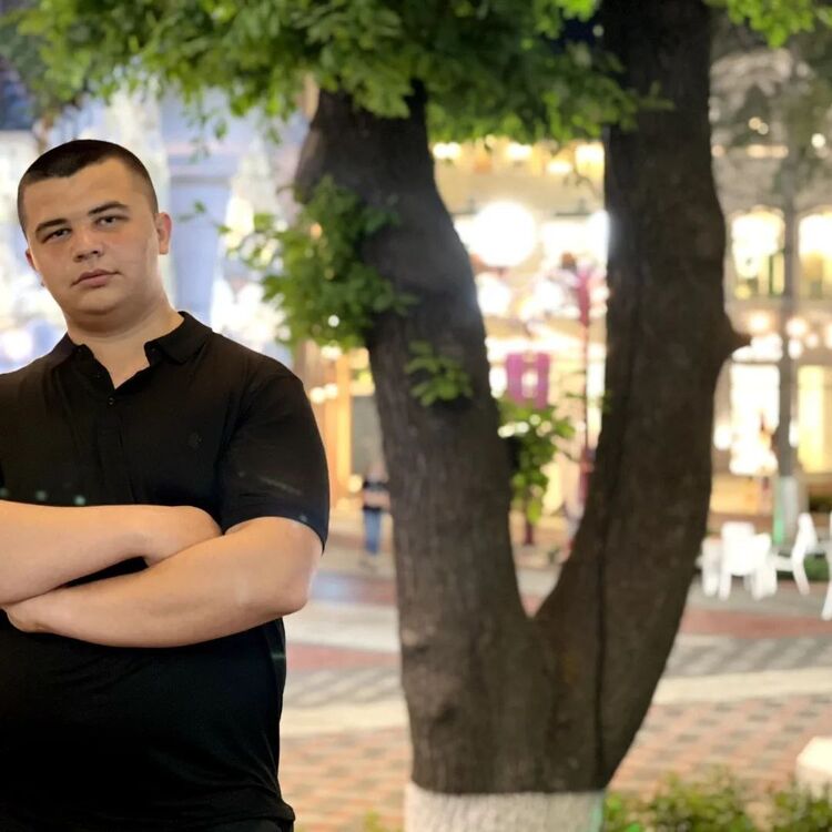  ,   Alexander, 21 ,   ,   