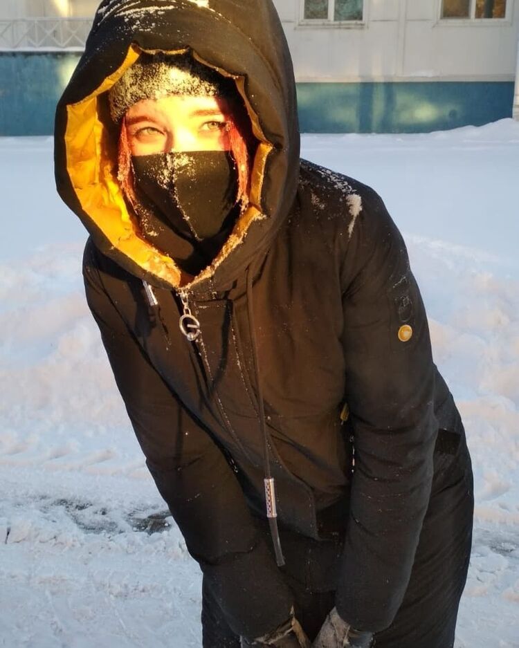  27568203  , 21 ,    -