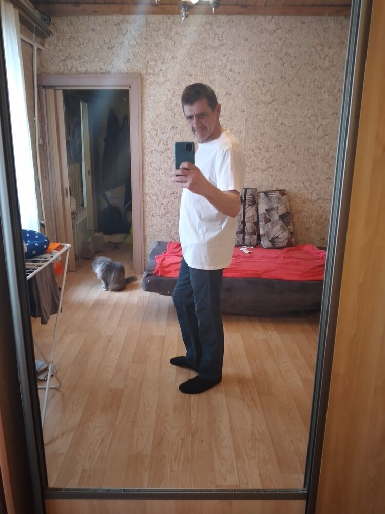  42576673  , 57 ,    