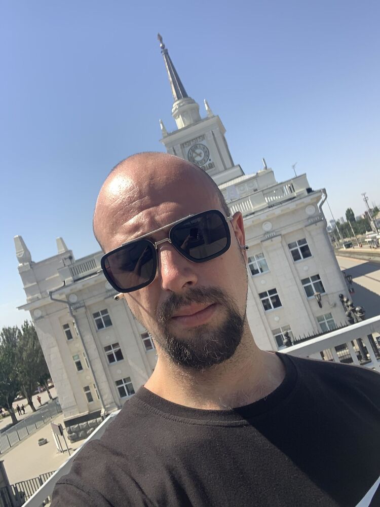  44880993  , 31 ,    