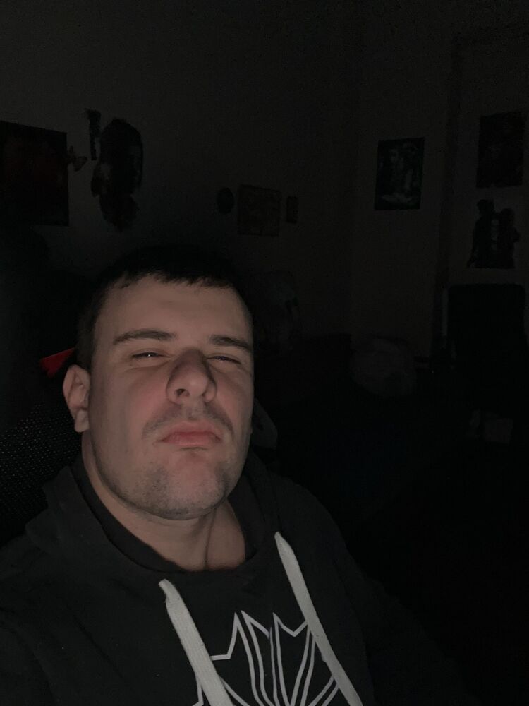  ,   Maxim, 35 ,   c 