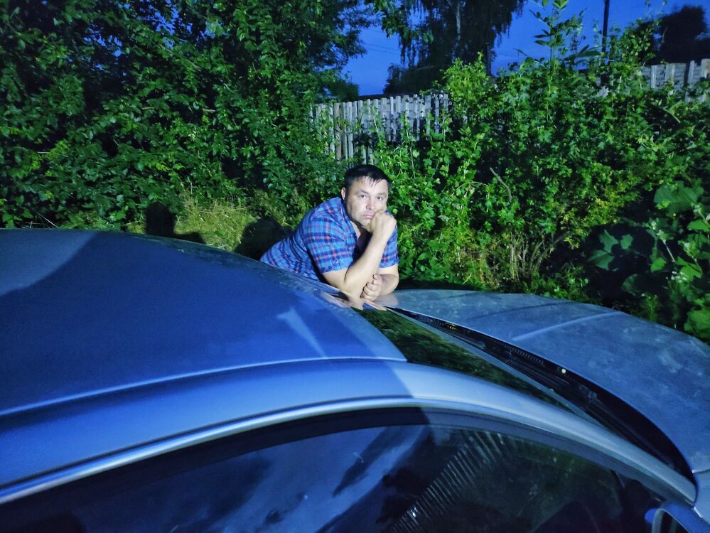  ,   Viktor, 41 ,   ,   