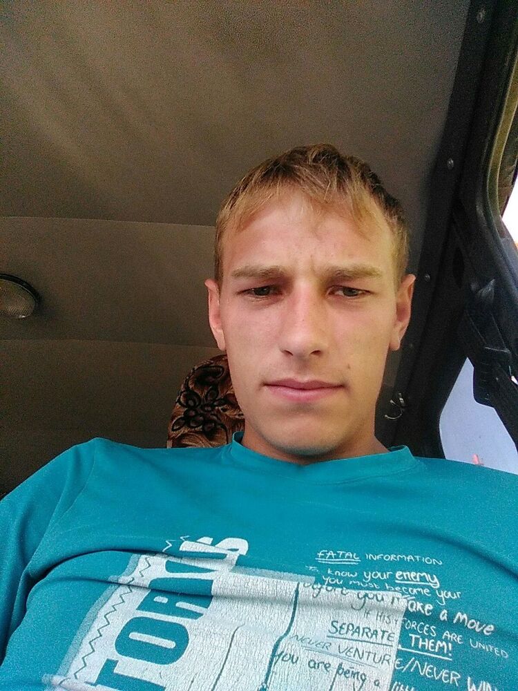  9878893  , 33 ,    