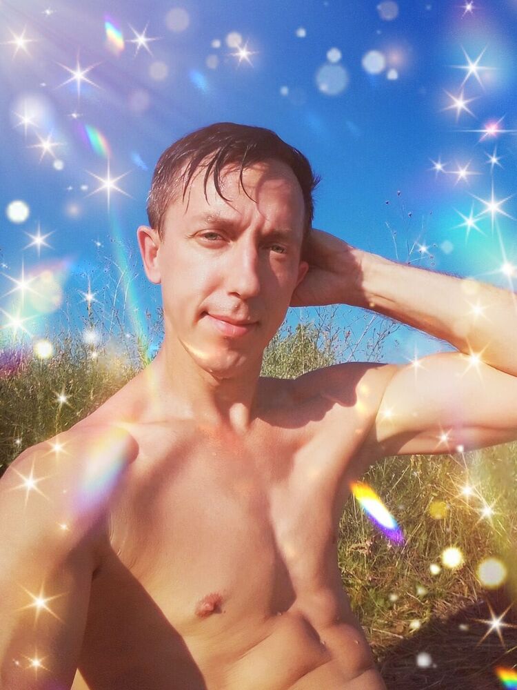  28489773  LEXX, 37 ,    