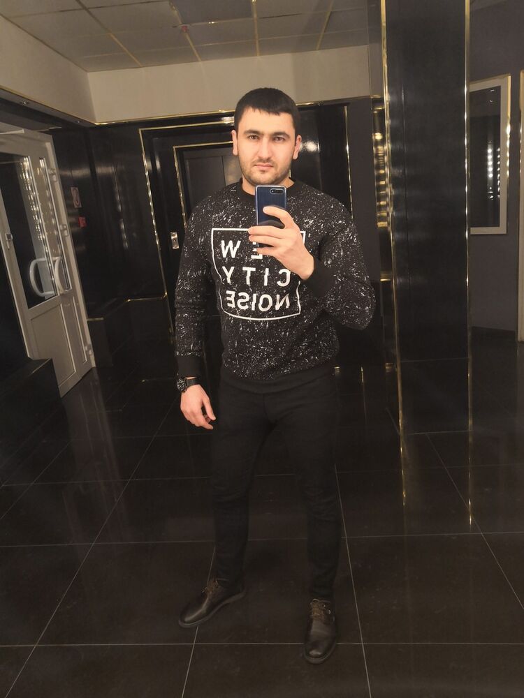  -,   Dzhamil, 32 ,   ,   , c 