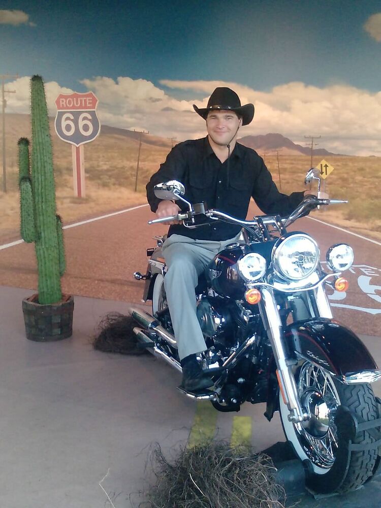  ,   Ivars, 42 ,     , c , 