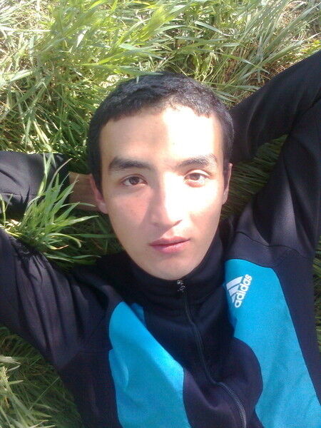  8901653  Arman, 36 ,    