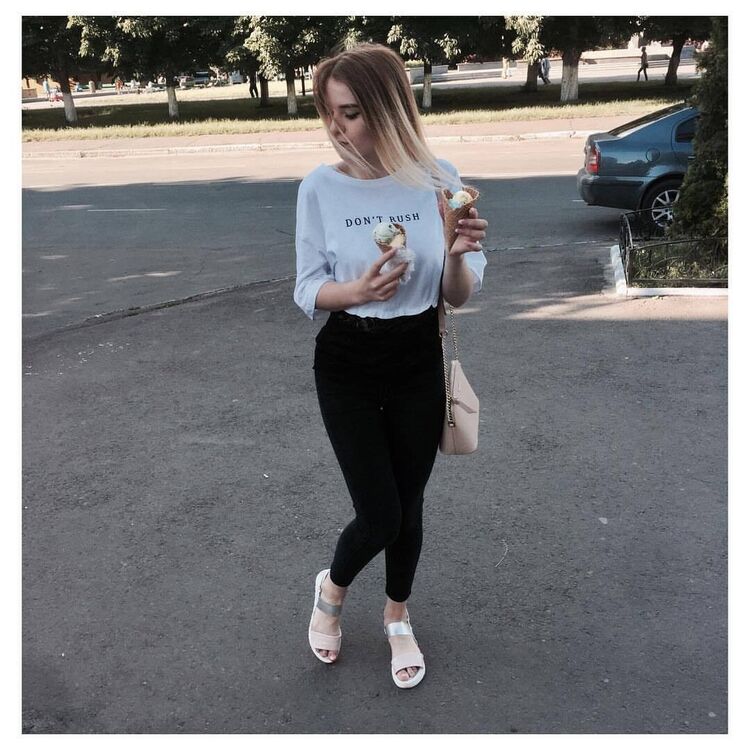  24121023  Alina, 28 ,    