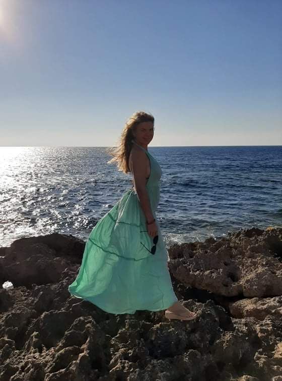  Porto Cervo,   Kira, 36 ,     , c 