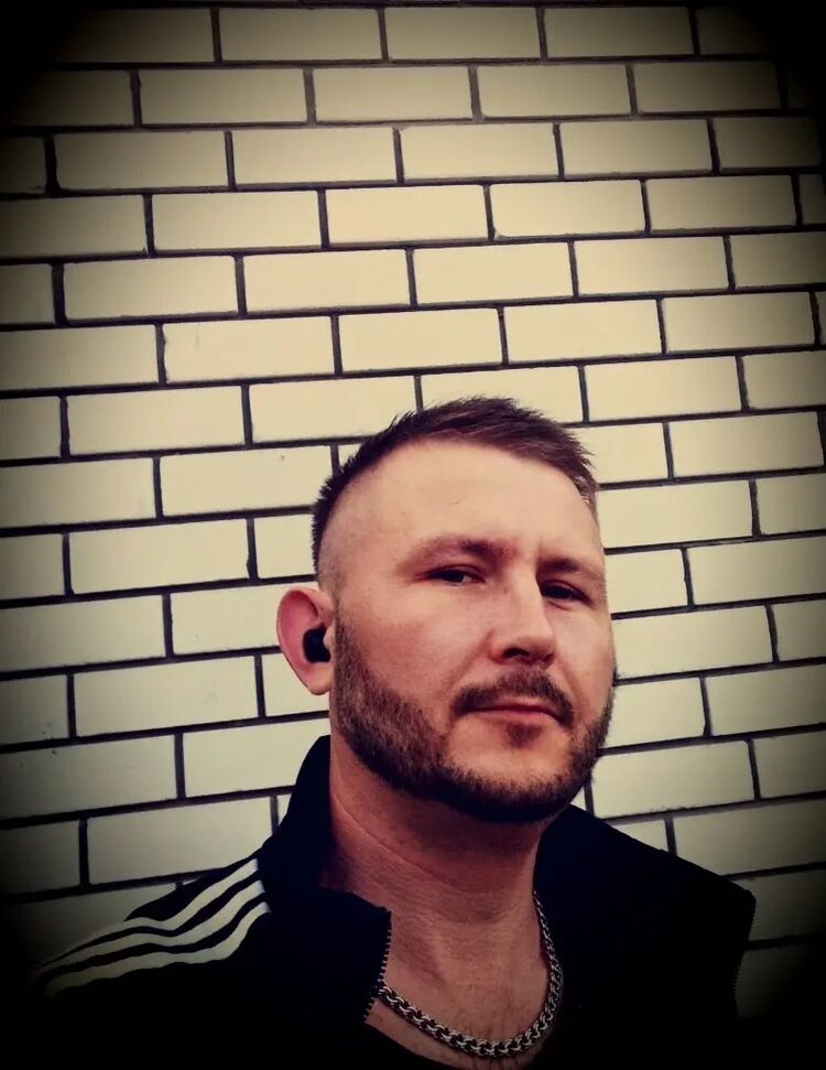  36150013  Andrey, 34 ,    